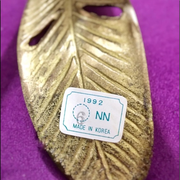 Vintage Brass Candle Holder Made in 1992 Tropical Leaves - Picture 5 of 6